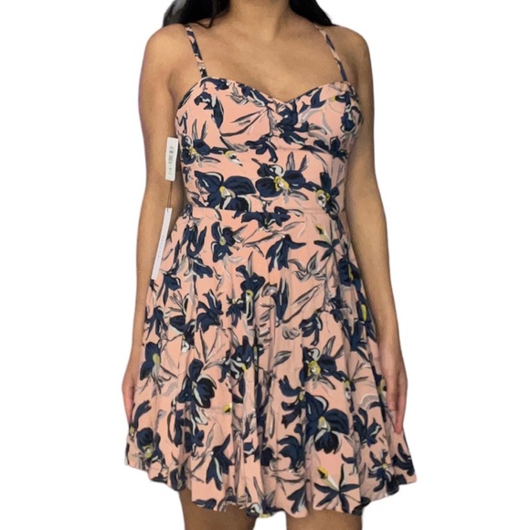 Aritzia Dresses & Skirts - Aritzia Talula Lipinski Dress Floral Pink Navy